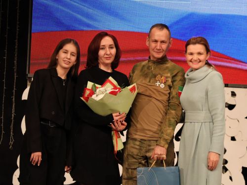 "Без бергә!" хәйрия концертыннан безнең фоторепортаж