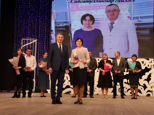 Мөгаллимлек дигән бәхет бар: Районыбызда Укытучы һәм остаз елын йомгакладылар