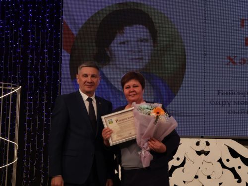 Мөгаллимлек дигән бәхет бар: Районыбызда Укытучы һәм остаз елын йомгакладылар