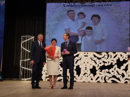 Мөгаллимлек дигән бәхет бар: Районыбызда Укытучы һәм остаз елын йомгакладылар