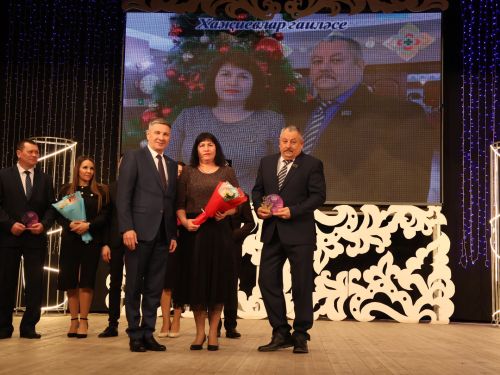 Мөгаллимлек дигән бәхет бар: Районыбызда Укытучы һәм остаз елын йомгакладылар