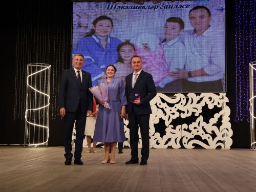 Мөгаллимлек дигән бәхет бар: Районыбызда Укытучы һәм остаз елын йомгакладылар