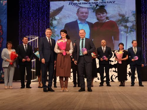 Мөгаллимлек дигән бәхет бар: Районыбызда Укытучы һәм остаз елын йомгакладылар