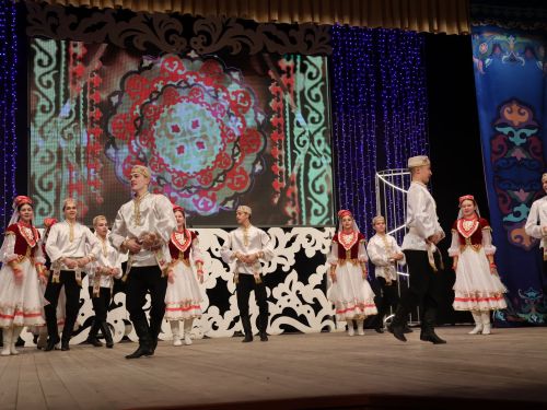 Мөгаллимлек дигән бәхет бар: Районыбызда Укытучы һәм остаз елын йомгакладылар