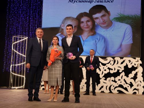 Мөгаллимлек дигән бәхет бар: Районыбызда Укытучы һәм остаз елын йомгакладылар
