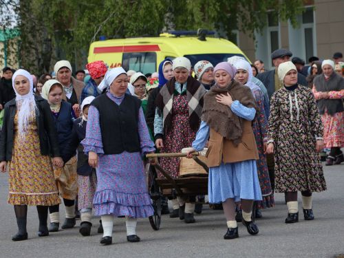 Бөек Җиңүгә 79 ел: Актанышта "Хәтер кайтавазы" бәйрәм тантанасыннан фоторепортаж