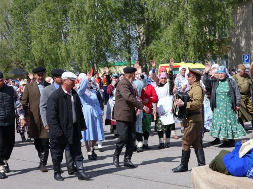 Бөек Җиңүгә 79 ел: Актанышта "Хәтер кайтавазы" бәйрәм тантанасыннан фоторепортаж