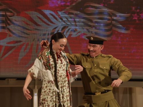 Туган яктан Җиңү хакына: Актаныш җитәкчеләре катнашкан хәйрия концертында 171 мең 200 сум акча җыелды
