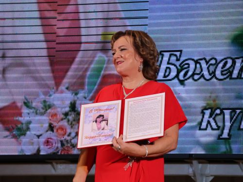 Лилия Ялалованың юбилее уңаеннан узган иҗат кичәсеннән фоторепортаж