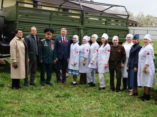 Җиңү килде җирне нурга күмеп, Шатлык белән күзне чылатып!