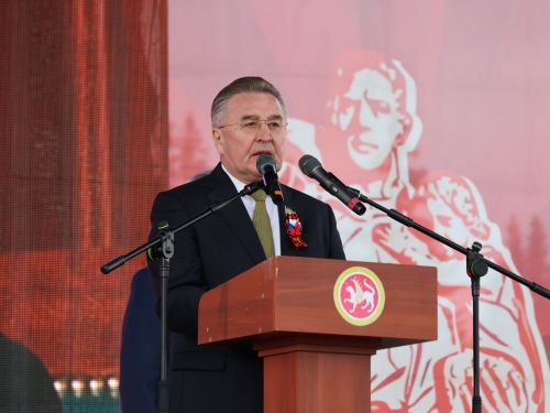 Җиңү килде җирне нурга күмеп, Шатлык белән күзне чылатып!