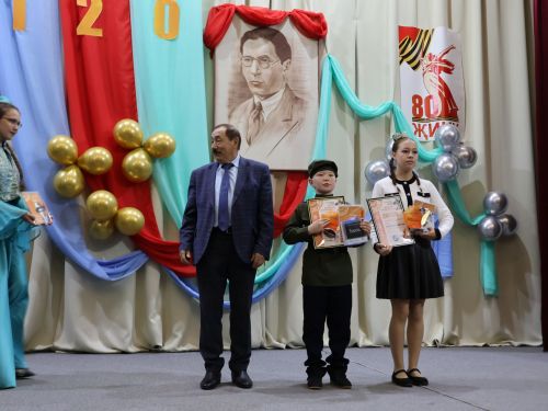 Халкым өчен тугры калырмын: Нур Баян исемендәге иҗат фестивале җиңүчеләре безнең фоторепортажда!