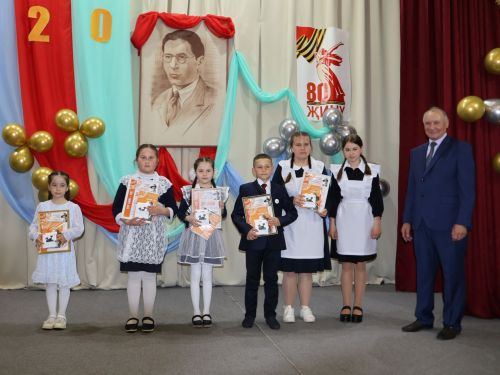 Халкым өчен тугры калырмын: Нур Баян исемендәге иҗат фестивале җиңүчеләре безнең фоторепортажда!