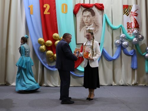 Халкым өчен тугры калырмын: Нур Баян исемендәге иҗат фестивале җиңүчеләре безнең фоторепортажда!