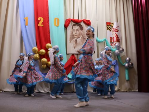 Халкым өчен тугры калырмын: Нур Баян исемендәге иҗат фестивале җиңүчеләре безнең фоторепортажда!