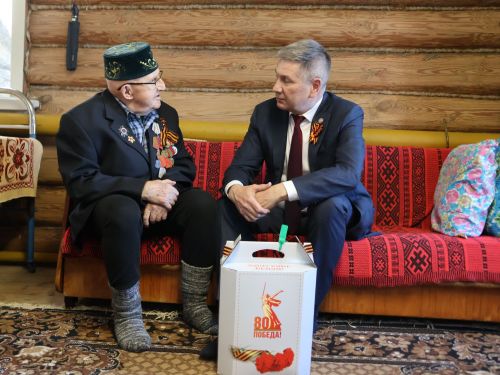 Сез - безнең тере легендалар!