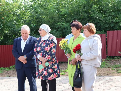 Саумысыз, авылдашлар: Теләкәйдә композиторлар Касыйм Бакиров һәм Рәшит Рәхимов истәлегенә һәйкәлләр ачылды
