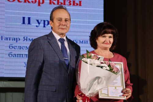 Укытучылар көненә багышланган тантанадан фоторепортаж