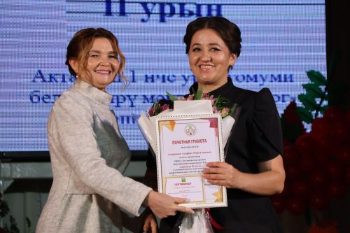 Укытучылар көненә багышланган тантанадан фоторепортаж