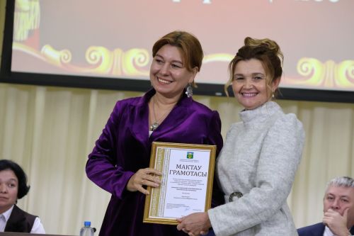 Яңа Әлемдә мәдәният хезмәткәрләре конференциясеннән фоторепортаж