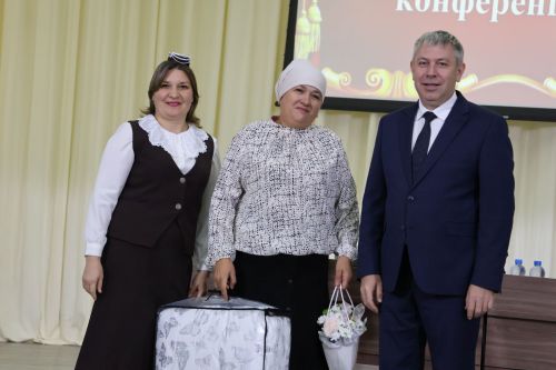 Яңа Әлемдә мәдәният хезмәткәрләре конференциясеннән фоторепортаж