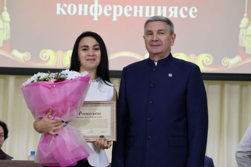 Яңа Әлемдә мәдәният хезмәткәрләре конференциясеннән фоторепортаж