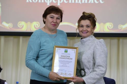 Яңа Әлемдә мәдәният хезмәткәрләре конференциясеннән фоторепортаж