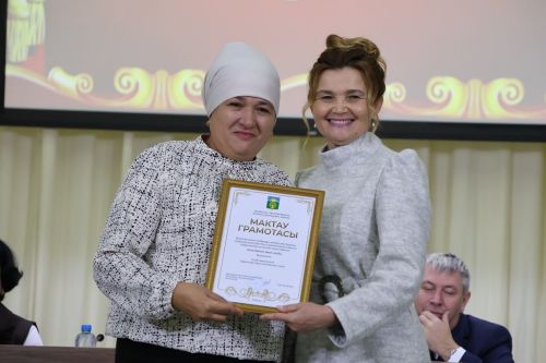 Яңа Әлемдә мәдәният хезмәткәрләре конференциясеннән фоторепортаж