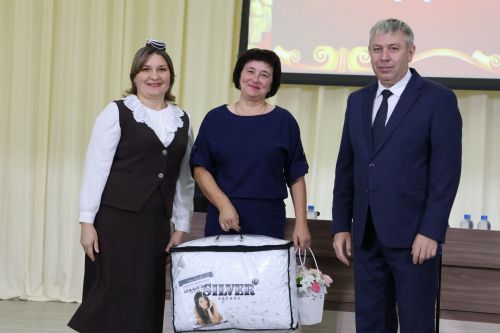 Яңа Әлемдә мәдәният хезмәткәрләре конференциясеннән фоторепортаж