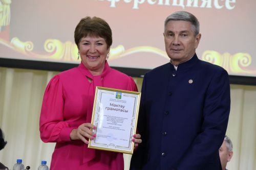 Яңа Әлемдә мәдәният хезмәткәрләре конференциясеннән фоторепортаж