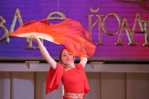 Актаныш күгендә яңа йолдызлар: "Йолдызлык-2026" эстрада фестивале Гала-концертыннан безнең репортаж