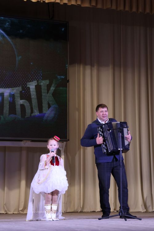 Актаныш күгендә яңа йолдызлар: "Йолдызлык-2026" эстрада фестивале Гала-концертыннан безнең репортаж