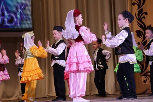 Актаныш күгендә яңа йолдызлар: "Йолдызлык-2026" эстрада фестивале Гала-концертыннан безнең репортаж