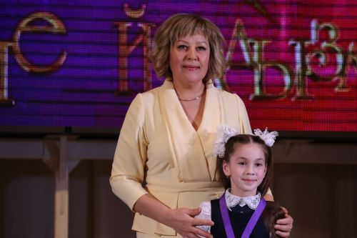 Актаныш күгендә яңа йолдызлар: "Йолдызлык-2026" эстрада фестивале Гала-концертыннан безнең репортаж