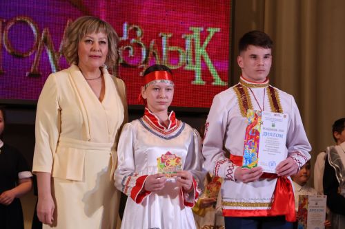 Актаныш күгендә яңа йолдызлар: "Йолдызлык-2026" эстрада фестивале Гала-концертыннан безнең репортаж