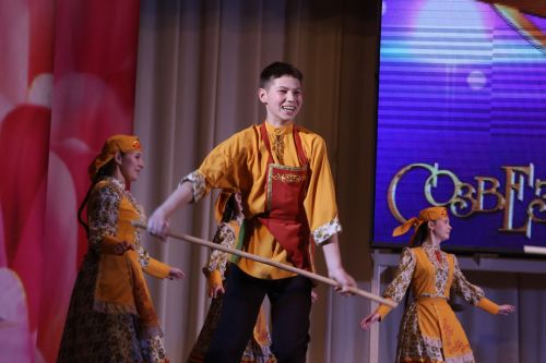 Актаныш күгендә яңа йолдызлар: "Йолдызлык-2026" эстрада фестивале Гала-концертыннан безнең репортаж