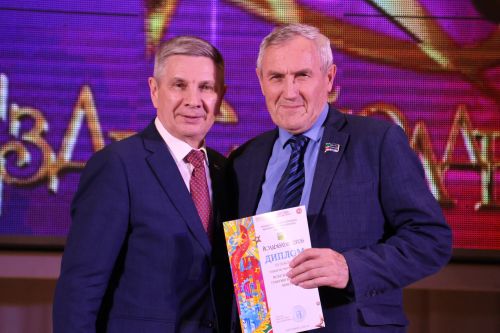 Актаныш күгендә яңа йолдызлар: "Йолдызлык-2026" эстрада фестивале Гала-концертыннан безнең репортаж