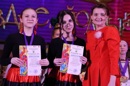 Актаныш күгендә яңа йолдызлар: "Йолдызлык-2026" эстрада фестивале Гала-концертыннан безнең репортаж