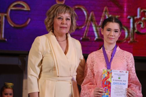 Актаныш күгендә яңа йолдызлар: "Йолдызлык-2026" эстрада фестивале Гала-концертыннан безнең репортаж