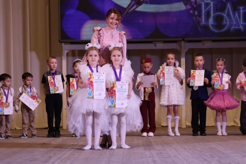 Актаныш күгендә яңа йолдызлар: "Йолдызлык-2026" эстрада фестивале Гала-концертыннан безнең репортаж