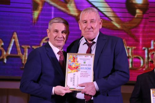 Актаныш күгендә яңа йолдызлар: "Йолдызлык-2026" эстрада фестивале Гала-концертыннан безнең репортаж