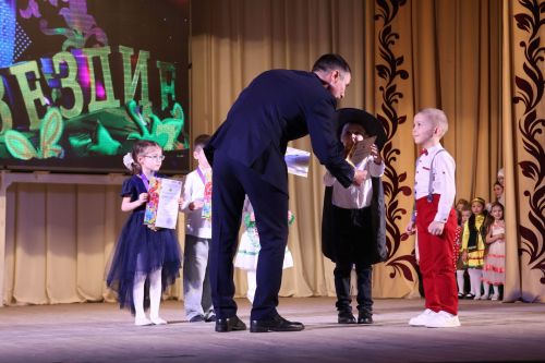 Актаныш күгендә яңа йолдызлар: "Йолдызлык-2026" эстрада фестивале Гала-концертыннан безнең репортаж