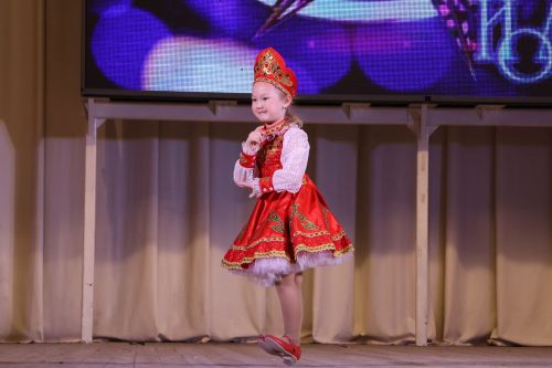 Актаныш күгендә яңа йолдызлар: "Йолдызлык-2026" эстрада фестивале Гала-концертыннан безнең репортаж