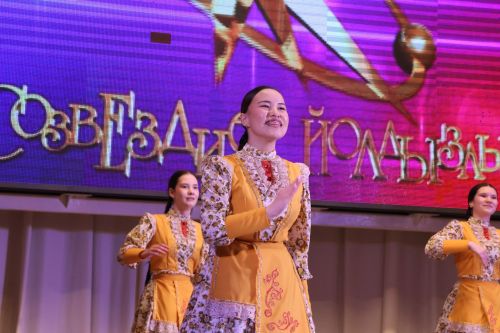 Актаныш күгендә яңа йолдызлар: "Йолдызлык-2026" эстрада фестивале Гала-концертыннан безнең репортаж