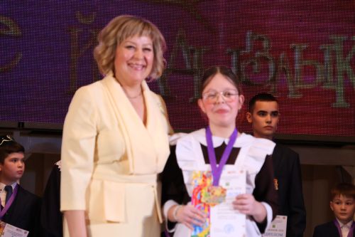 Актаныш күгендә яңа йолдызлар: "Йолдызлык-2026" эстрада фестивале Гала-концертыннан безнең репортаж