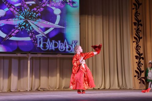 Актаныш күгендә яңа йолдызлар: "Йолдызлык-2026" эстрада фестивале Гала-концертыннан безнең репортаж