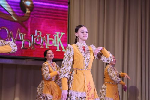 Актаныш күгендә яңа йолдызлар: "Йолдызлык-2026" эстрада фестивале Гала-концертыннан безнең репортаж
