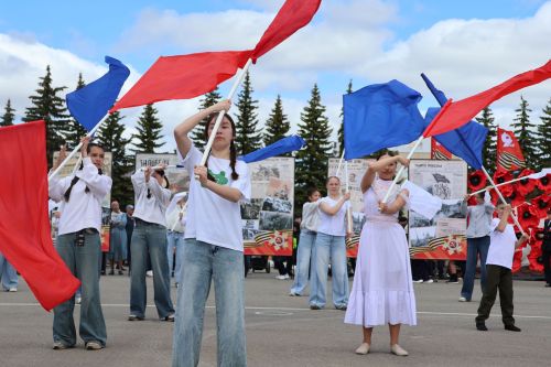 Актанышта Бөек Җиңү бәйрәменнән безнең фоторепортаж
