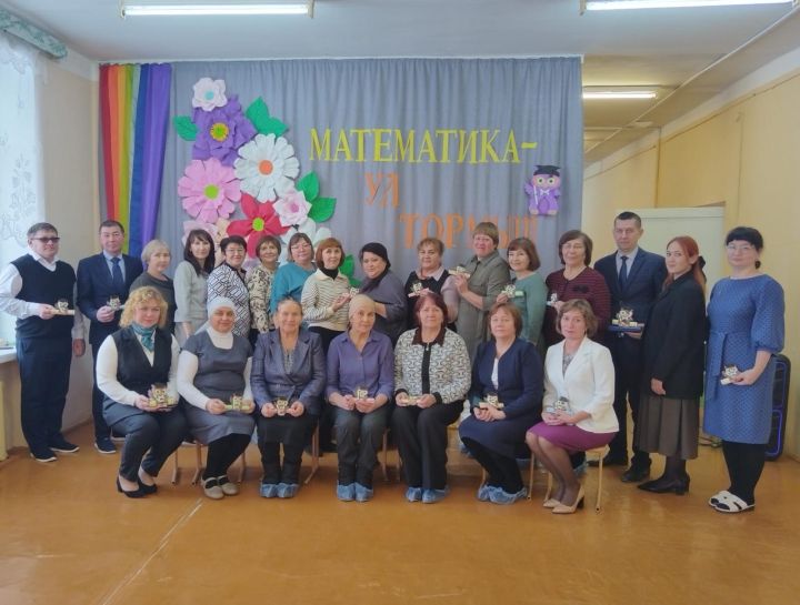 Мәгариф идарәсеннән язалар: Татар Ямалысы мәктәбендә математика укытучылары семинары узган