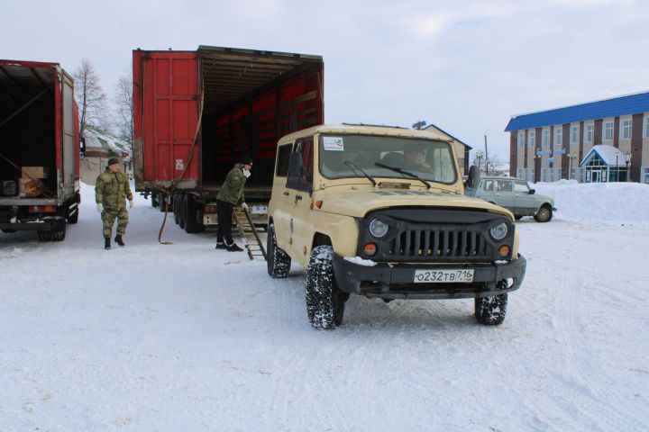 Актаныш районы халкы махсус хәрби операциядәге егетләргә унынчы гуманитар ярдәм озата